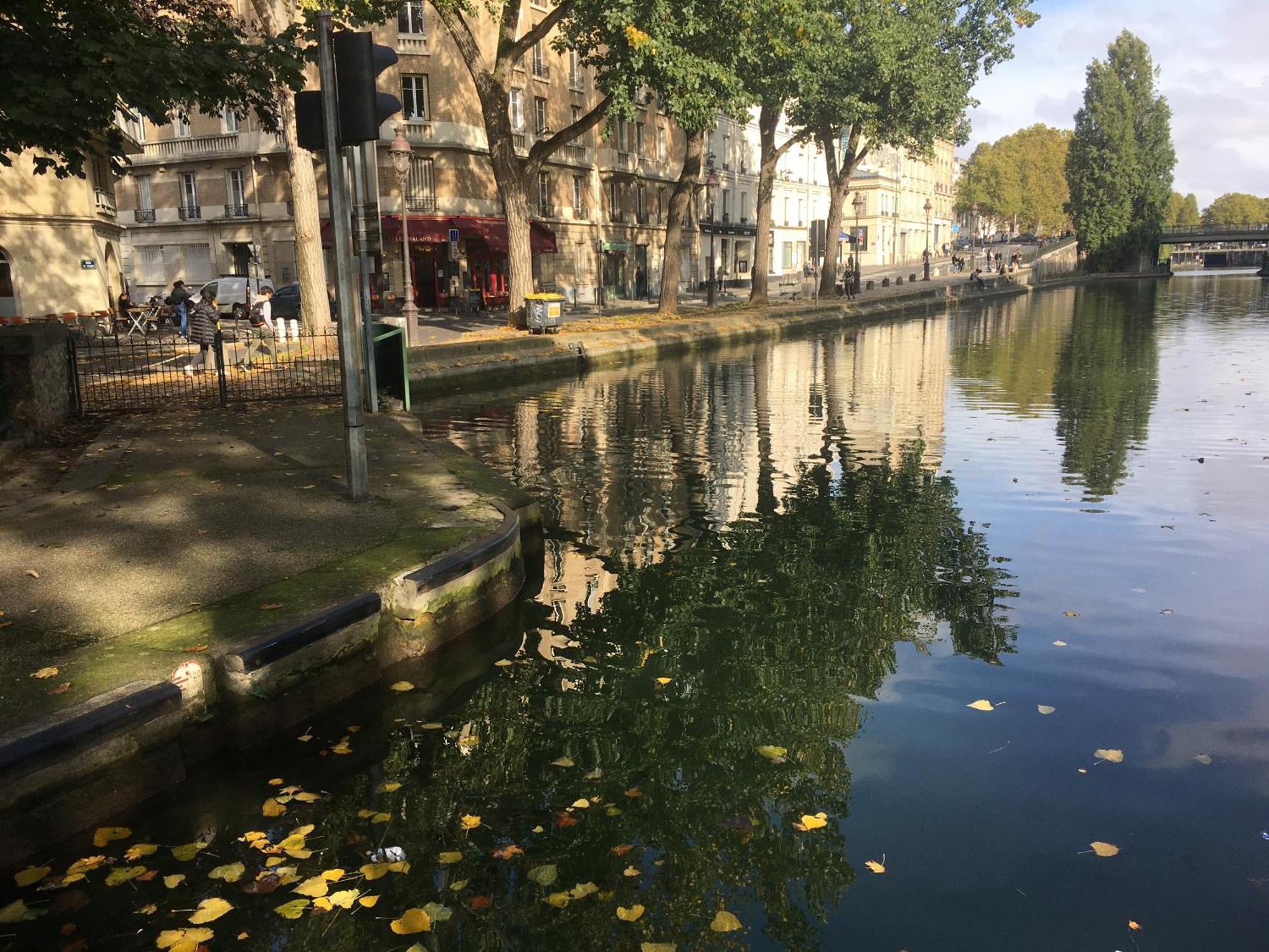 A Paris, Au Bord De L'Eau Exterior foto